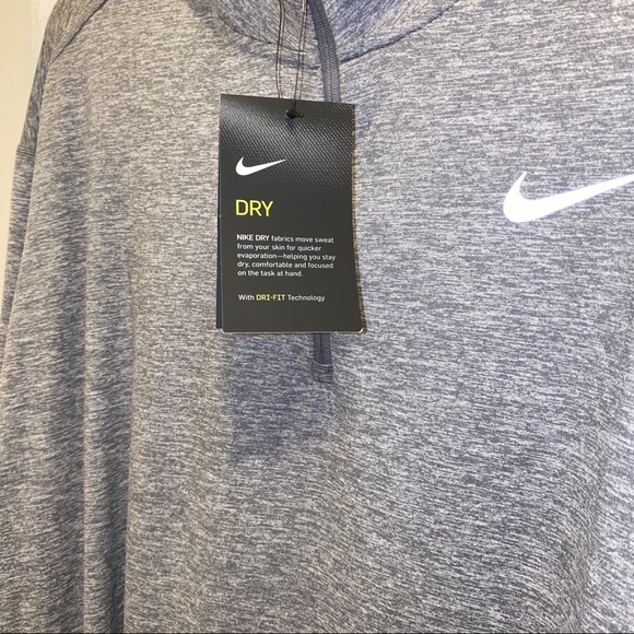 Womens Nike plus size running top- Size 1x - Picture 3 of 5